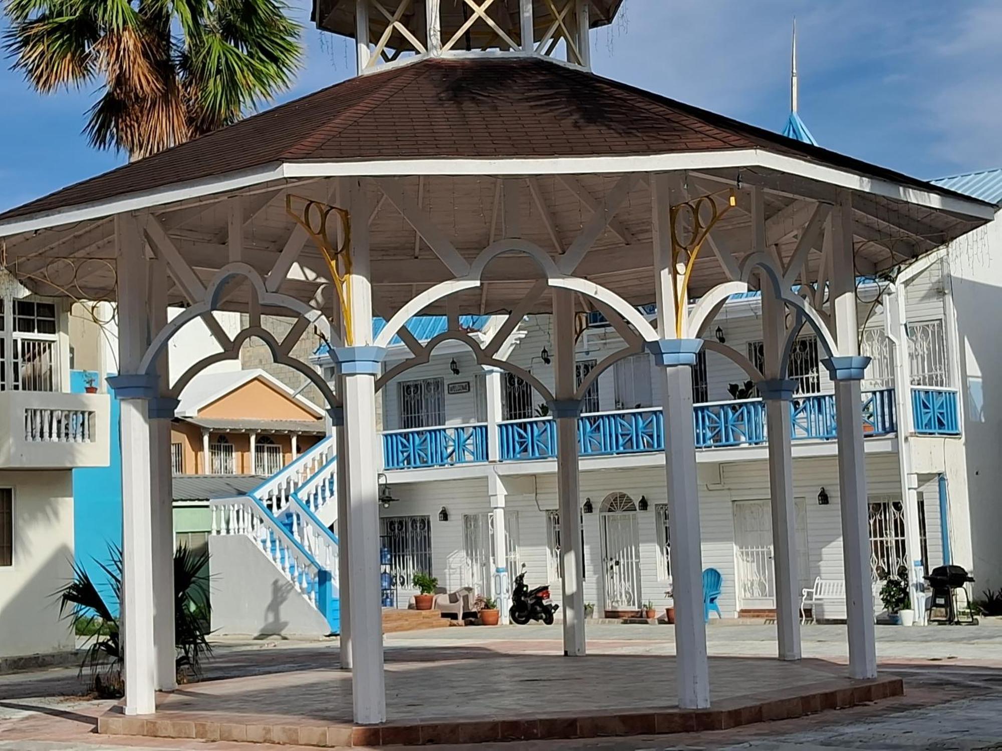 Cortlang Vacation Rentals - Located In El Pueblito Near Playa Dorada Pop Puerto Plata Exteriör bild